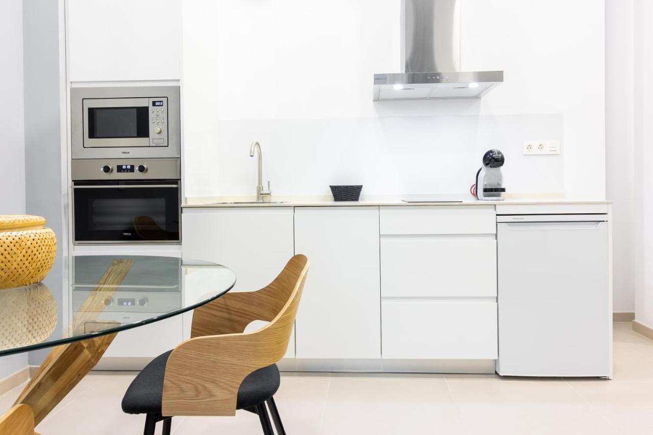 Appartamento Malaga Center Flat Mariblanca 12 Sun & Terrace Boutique Esterno foto