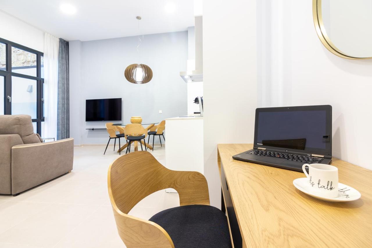 Appartamento Malaga Center Flat Mariblanca 12 Sun & Terrace Boutique Esterno foto