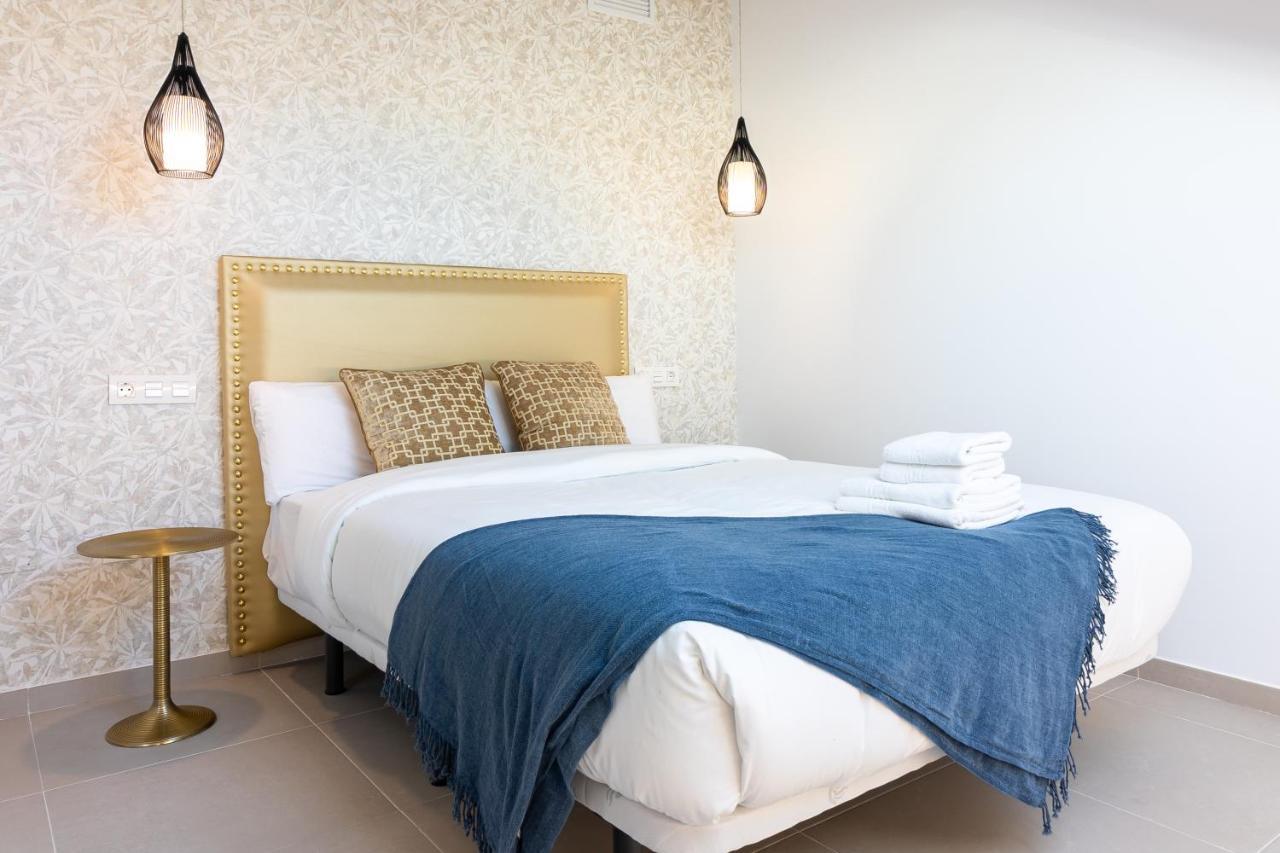 Appartamento Malaga Center Flat Mariblanca 12 Sun & Terrace Boutique Esterno foto
